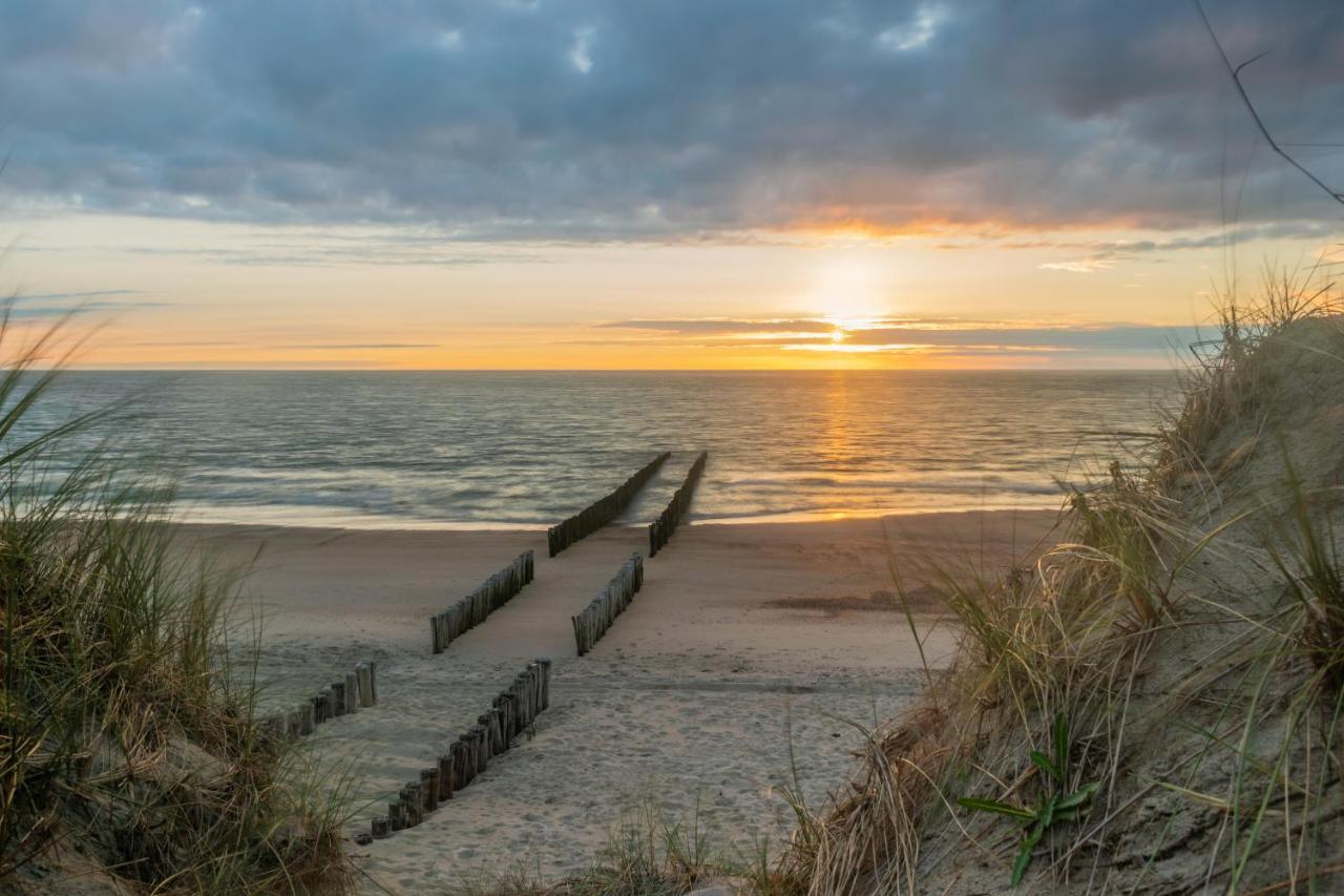 Camping De Duinhoeve Chalet Zeeland Not For Companies Burgh-Haamstede Exterior photo